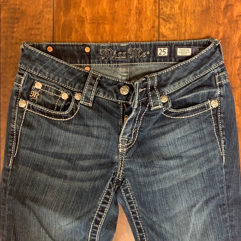 Jeans - Picture 2 of 3